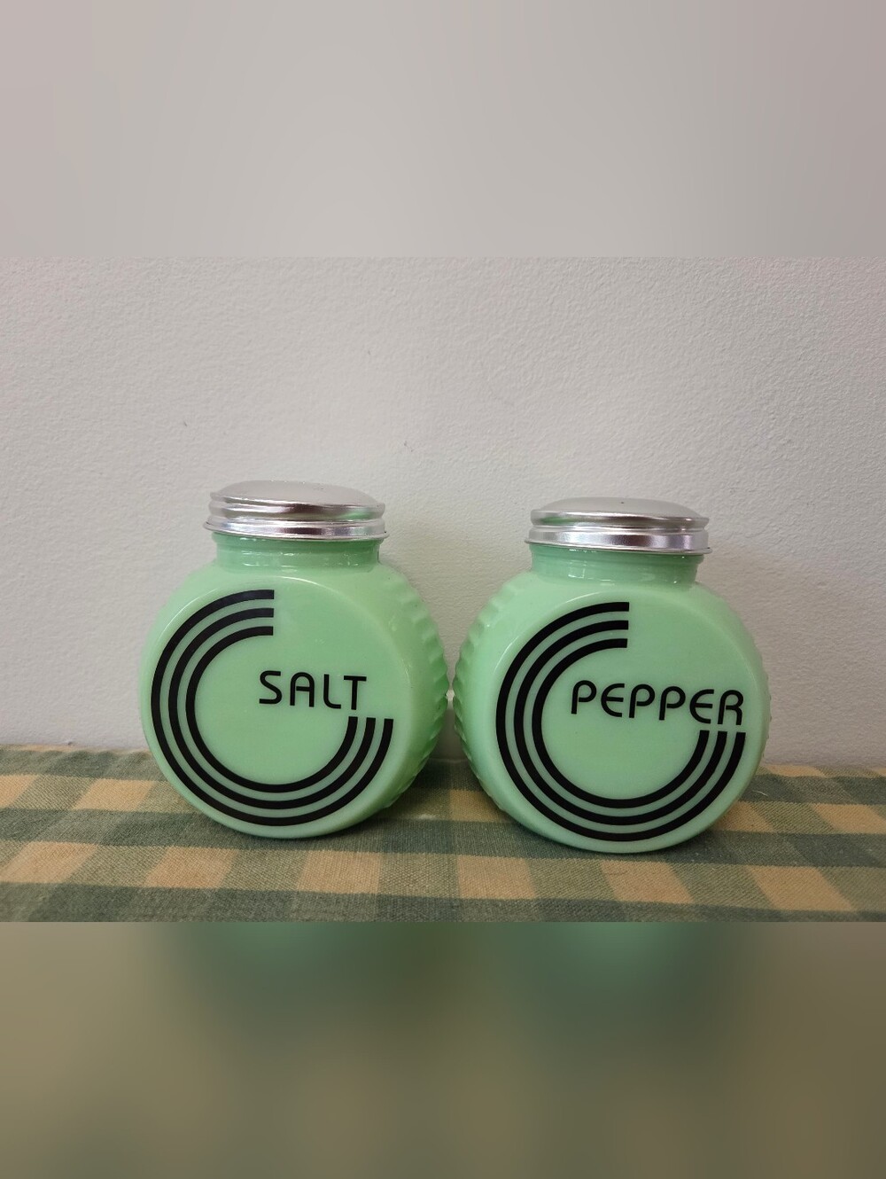 Vintage Jadeite Style Salt and Pepper Shakers | Art Deco Green Glass Kitchen Dec